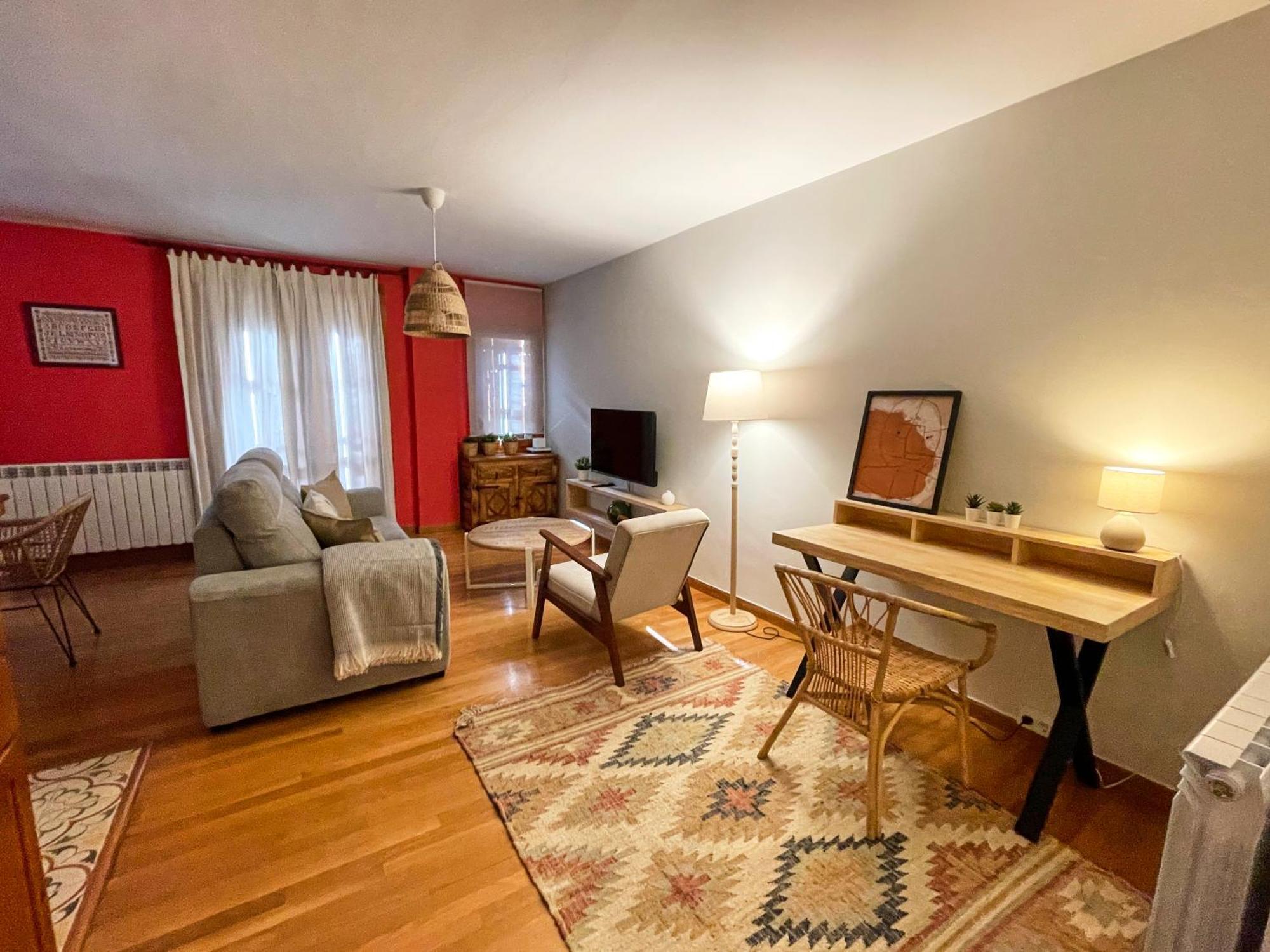 Apartamento Familiar En El Centro De Benasque Con Terraza Dış mekan fotoğraf